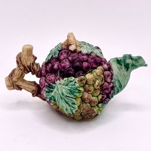 Miniature Grapes and Leaves Teapot Collectible ~ Dollhouse ~ Fairy Garden